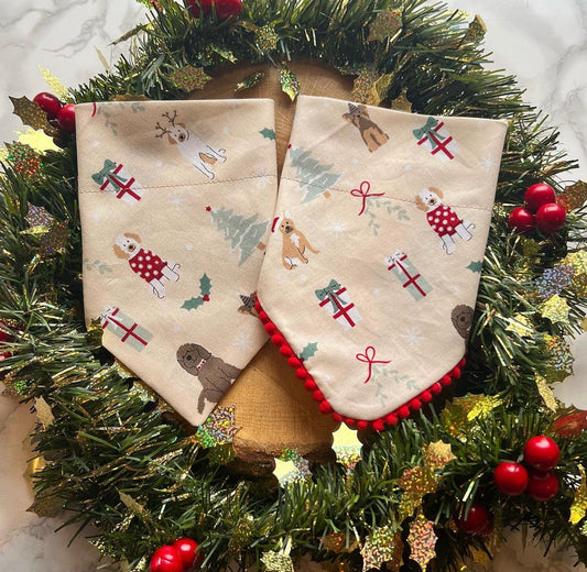 "Christmas Dogs" Bandanas (Cream)