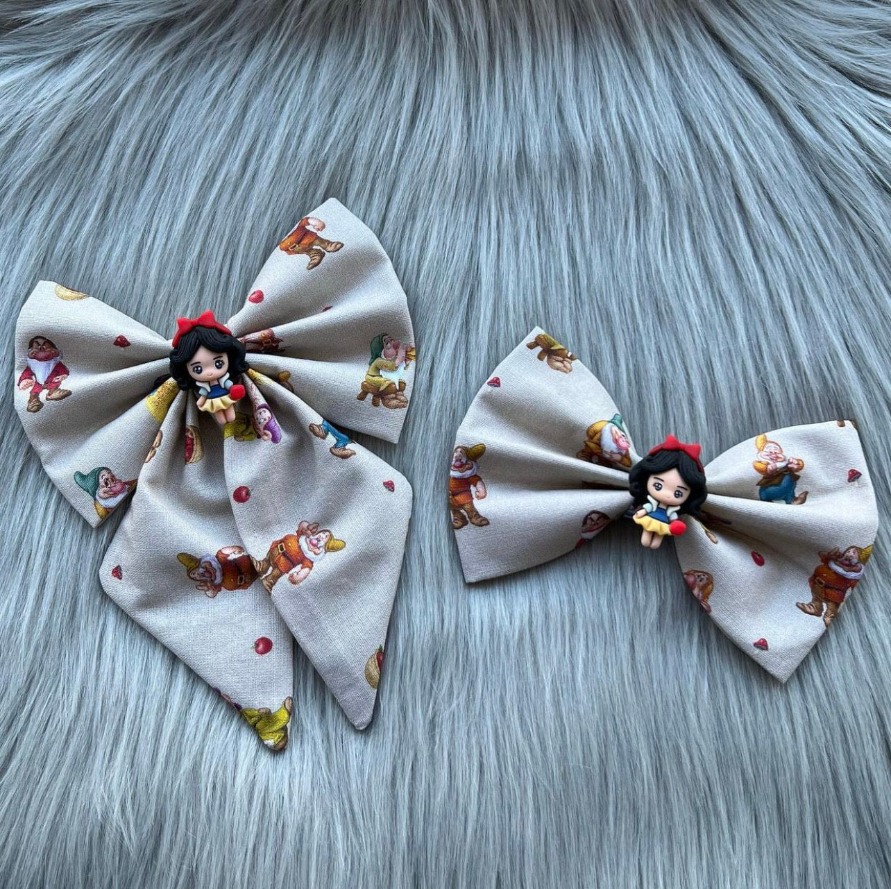 Snow White Bows