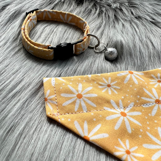 Yellow Daisies Cat Collar and Bandana Set